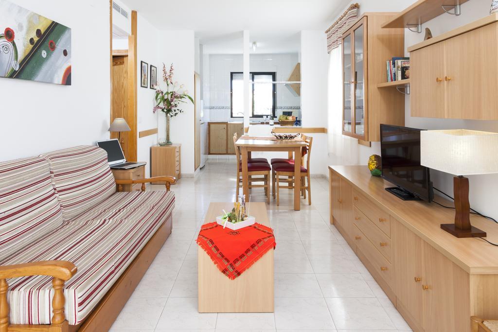 Apartamentos Els Romers Benicarlo-Peñíscola Oda fotoğraf